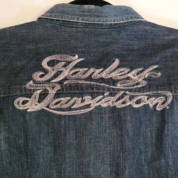 Harley Davidson Logo Embroidered Studded Denim Shirt Pearl Snap Roll Tab Sleeve - Picture 2 of 12